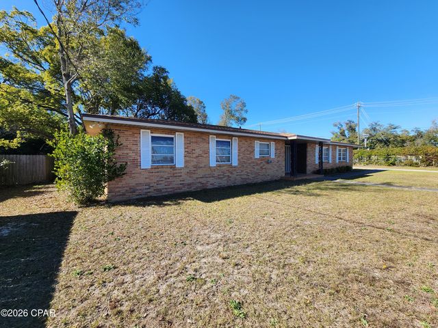 1023 Bay Avenue, Panama City, FL 32401