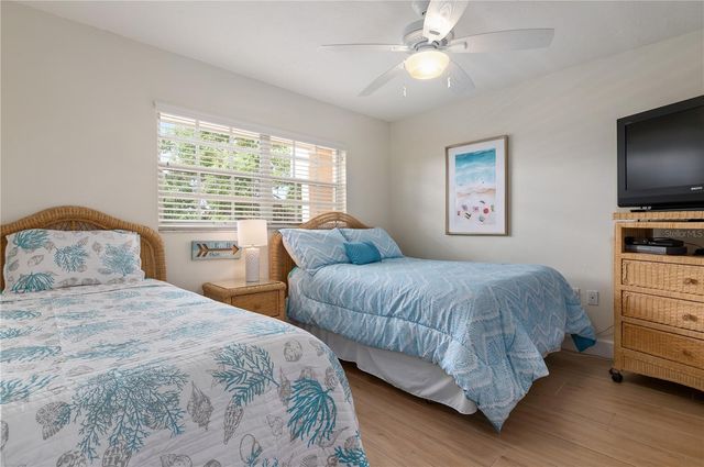 5963 MIDNIGHT PASS ROAD 332, Sarasota, FL 34242