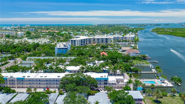 5963 MIDNIGHT PASS ROAD 332, Sarasota, FL 34242