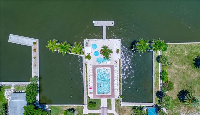 5963 MIDNIGHT PASS ROAD 332, Sarasota, FL 34242
