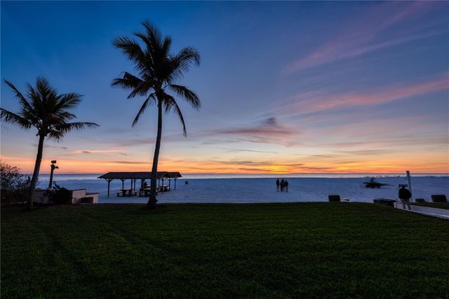 5963 MIDNIGHT PASS ROAD 332, Sarasota, FL 34242