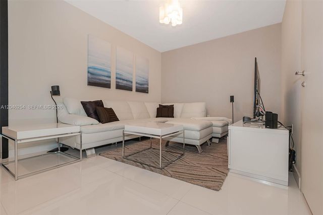 200 Biscayne Boulevard Way 5109, Miami, FL 33131