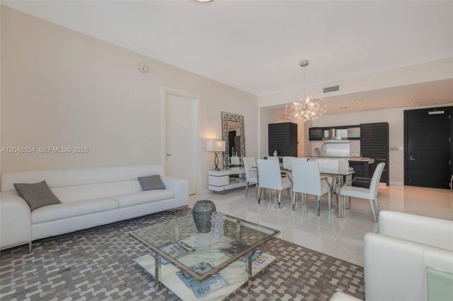 200 Biscayne Boulevard Way 5109, Miami, FL 33131