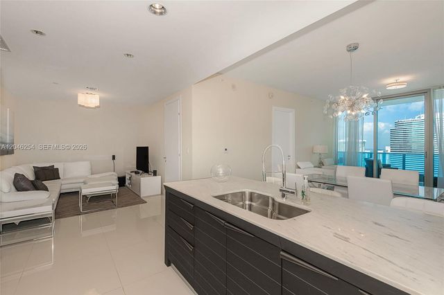 200 Biscayne Boulevard Way 5109, Miami, FL 33131