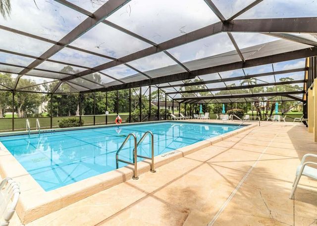 4693 Lucerne Lakes Boulevard E 206, Lake Worth, FL 33467