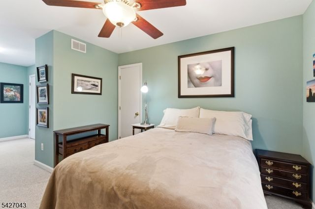 32 Hibernia Rd, Rockaway Twp., NJ 07866