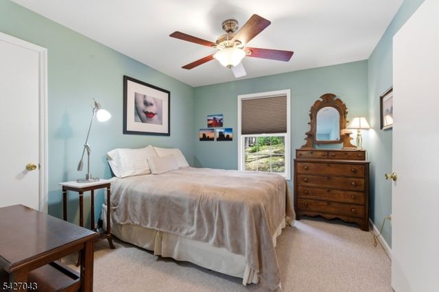 32 Hibernia Rd, Rockaway Twp., NJ 07866