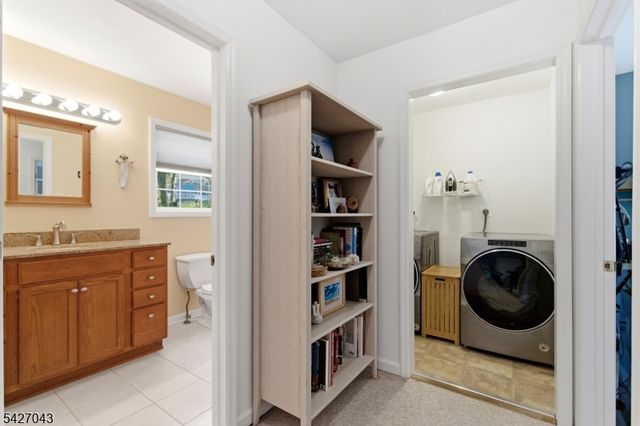 32 Hibernia Rd, Rockaway Twp., NJ 07866