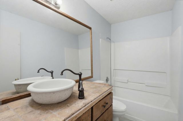 7723 San Benito Street NW, Albuquerque, NM 87120