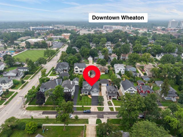 116 W Jefferson Avenue, Wheaton, IL 60187