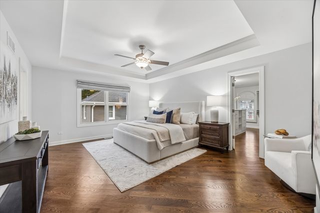116 W Jefferson Avenue, Wheaton, IL 60187
