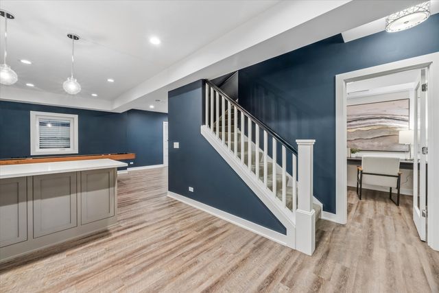 116 W Jefferson Avenue, Wheaton, IL 60187