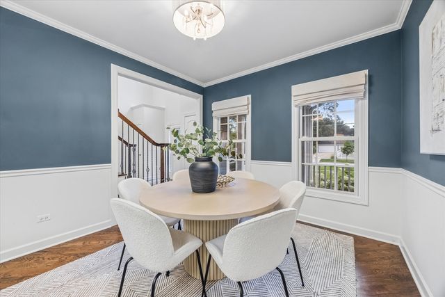 116 W Jefferson Avenue, Wheaton, IL 60187