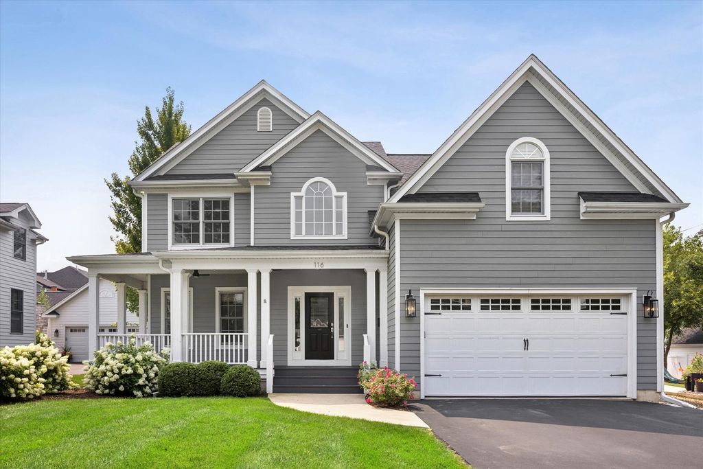 116 W Jefferson Avenue, Wheaton, IL 60187