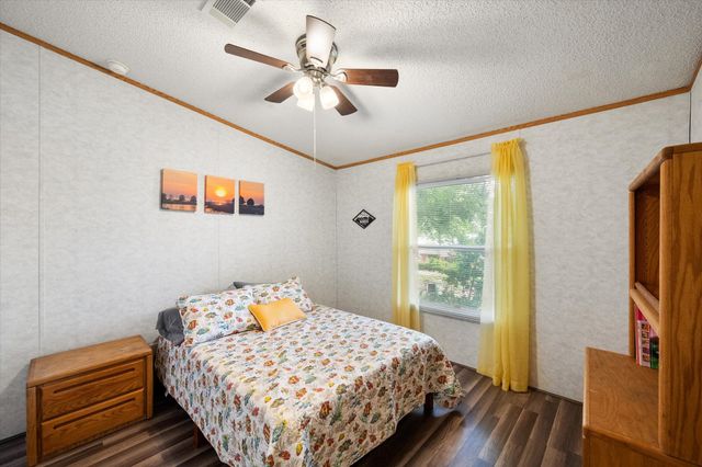 510 Nob Hill Lane, Seven Points, TX 75143