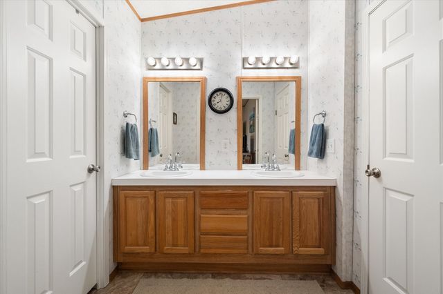 510 Nob Hill Lane, Seven Points, TX 75143