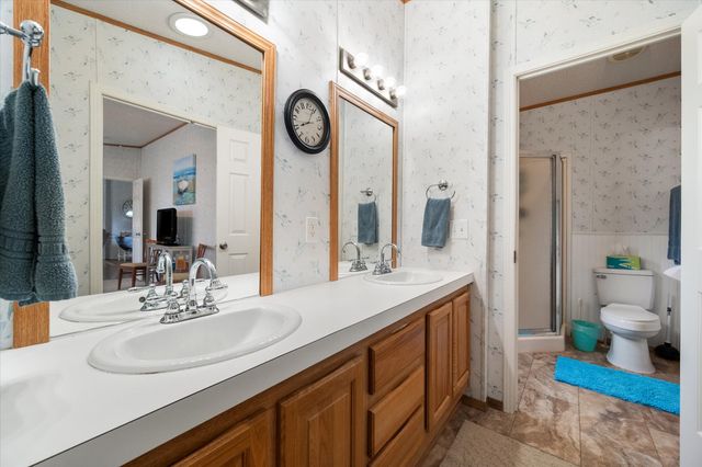 510 Nob Hill Lane, Seven Points, TX 75143
