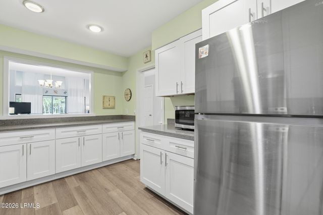 108 N Sea Pines Dr Apt 548, Hilton Head Island, SC 29928