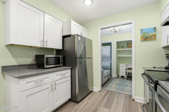 108 N Sea Pines Dr Apt 548, Hilton Head Island, SC 29928