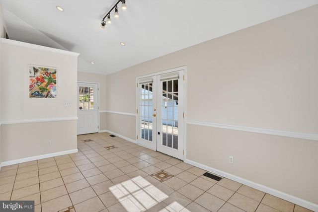 1007 ROLAND HEIGHTS AVE, Baltimore, MD 21211