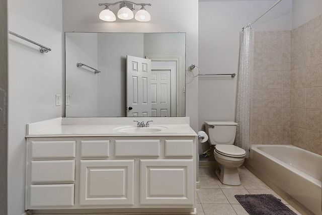 18722 Duke Lake Drive, Spring, TX 77388