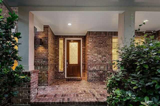 18722 Duke Lake Drive, Spring, TX 77388