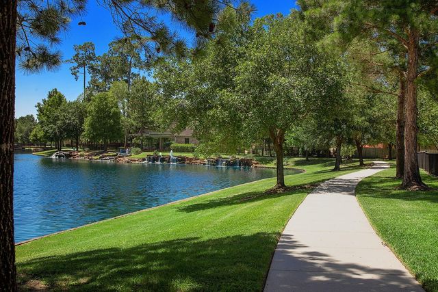 18722 Duke Lake Drive, Spring, TX 77388