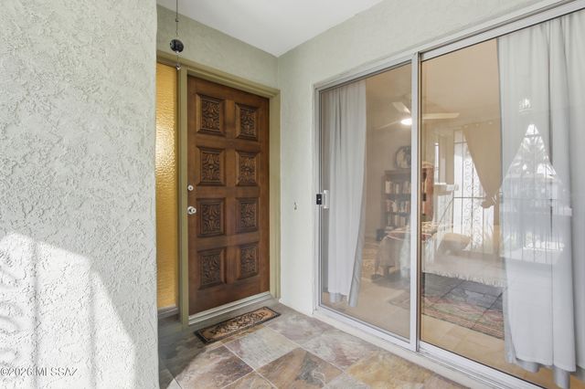 600 E River Rd Apt W, Tucson, AZ 85704