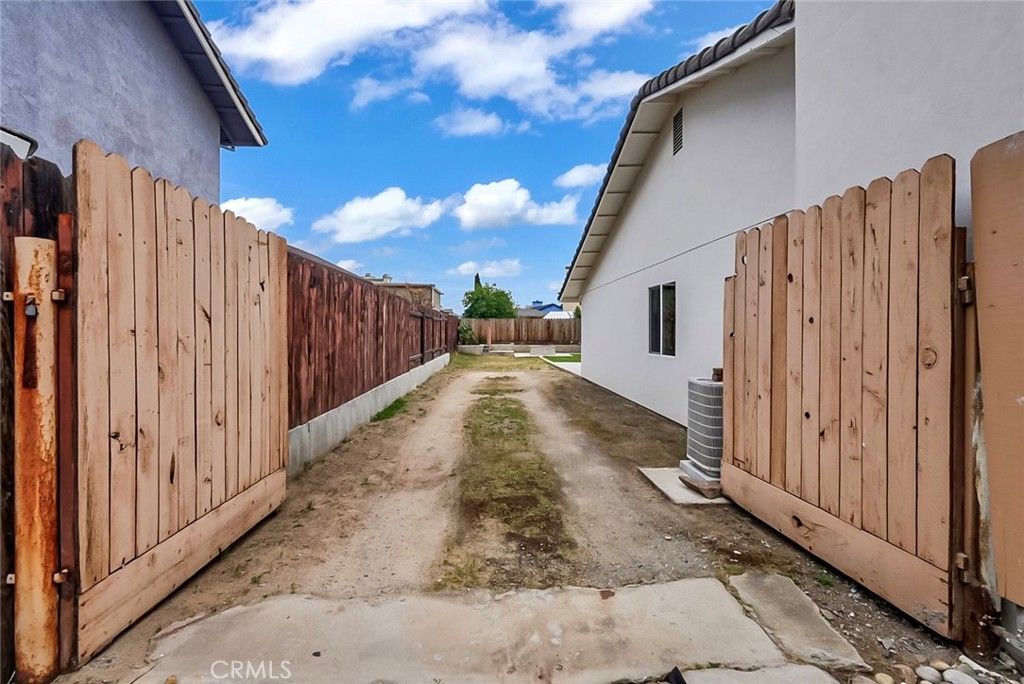 Image 22 of property listing at 3716 Georgeann, Ceres, CA 95307