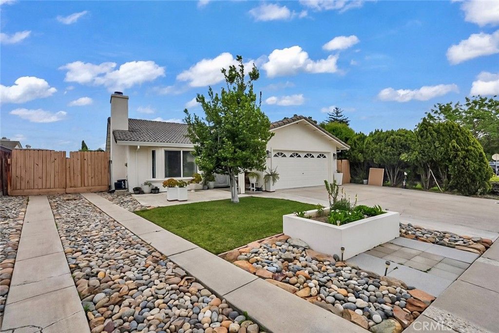 Image 3 of property listing at 3716 Georgeann, Ceres, CA 95307