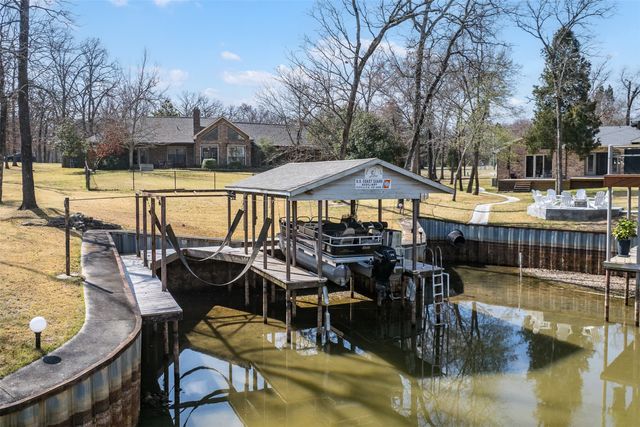 101 E Beverly Drive, Malakoff, TX 75148