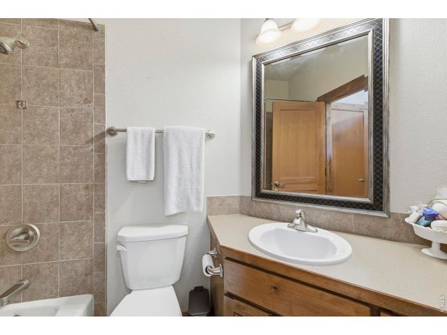 3285 Current Creek Ct, Loveland, CO 80538