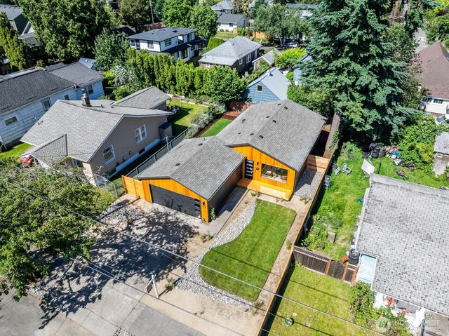 7235 NE 9th Ave, Portland, OR 97211