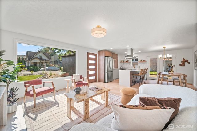 7235 NE 9th Ave, Portland, OR 97211