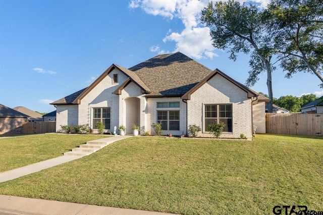 110 Rose Row, Winona, TX 75792