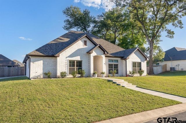 110 Rose Row, Winona, TX 75792
