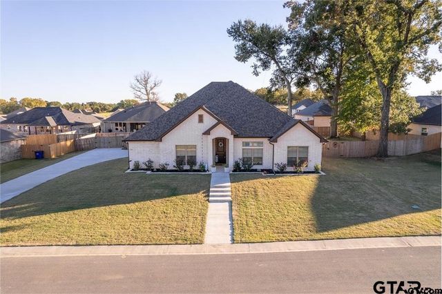 110 Rose Row, Winona, TX 75792