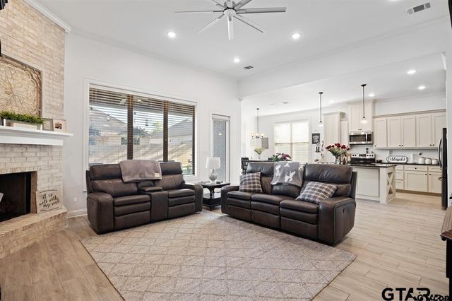 110 Rose Row, Winona, TX 75792