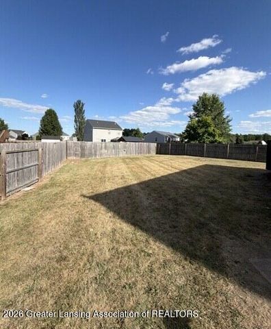 285 Poplar Lane, Mason, MI 48854
