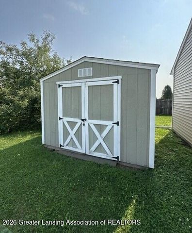 285 Poplar Lane, Mason, MI 48854