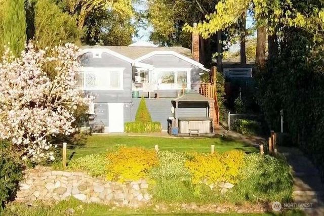 10040 Dekoven Drive SW, Lakewood, WA 98499