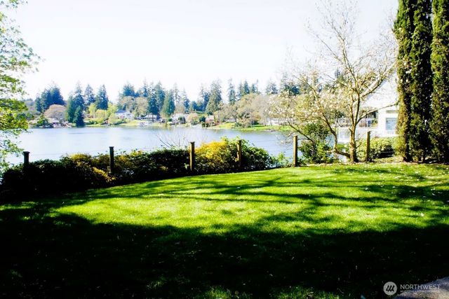 10040 Dekoven Drive SW, Lakewood, WA 98499