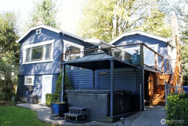10040 Dekoven Drive SW, Lakewood, WA 98499