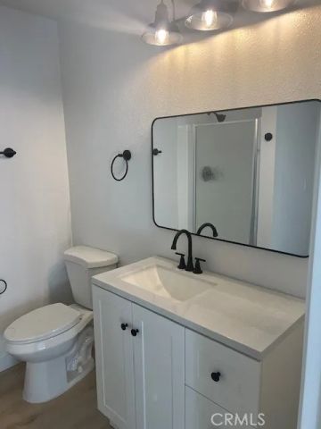 408 W La Veta, Orange, CA 92866