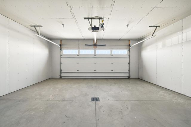 6200 86th Avenue S, Horace, ND 58047