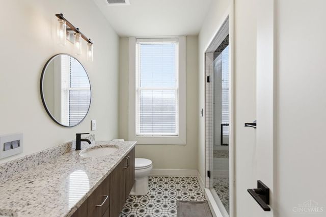 206 Wade Street, Cincinnati, OH 45202