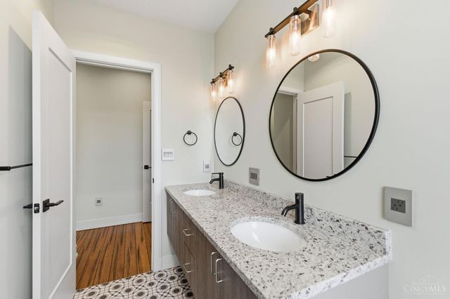 206 Wade Street, Cincinnati, OH 45202