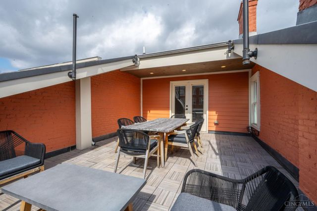 206 Wade Street, Cincinnati, OH 45202