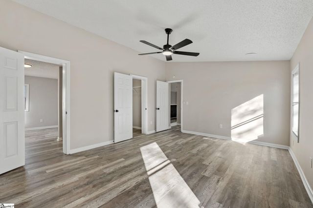 200 Country Walk Lane, Simpsonville, SC 29680