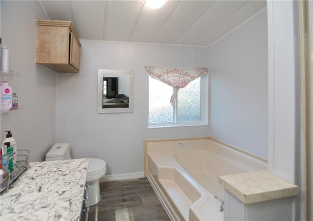 15894 35th Avenue, Clearlake, CA 95422